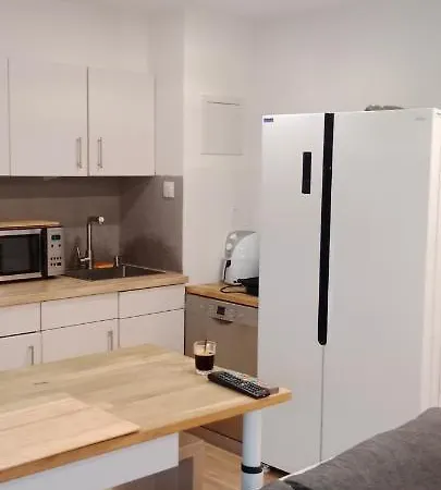 Apartament Tres Bel Rez De Jardin De 53m2. Pfastatt